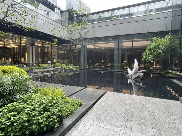 杭州首个不限价楼盘入市，房价微跌，装标却提升了600元/㎡！