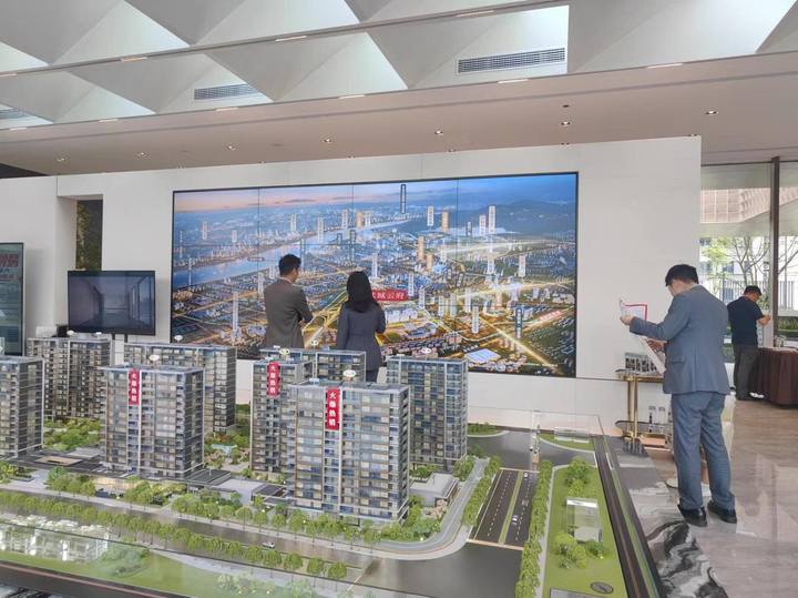 杭州楼市实地探访:部分楼盘看房需等候,不同板块有“温差”