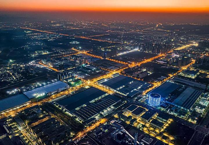 配图5 小镇夜景.jpg