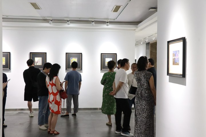 “本非有意——李孝萱油画作品展”在杭州开幕，展至6月1日