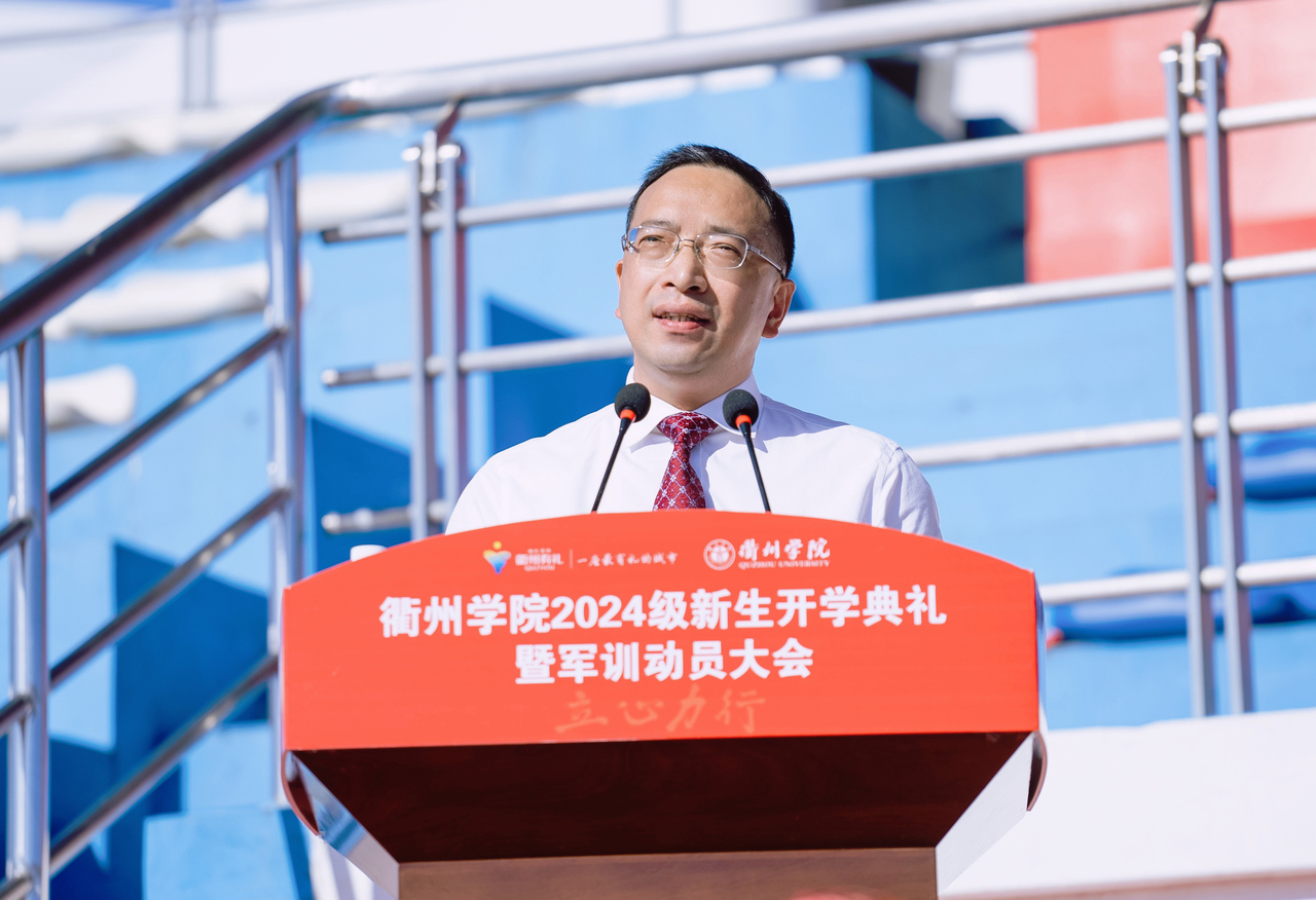 校长特写最终定稿.jpg