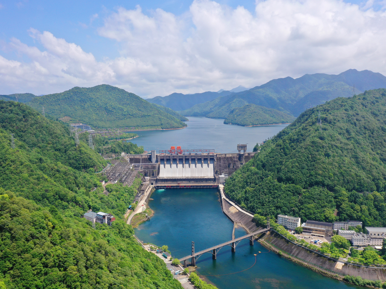 中国切手 特68 新安江水力発電所 4種完 4-1.4-2.4-3.4-