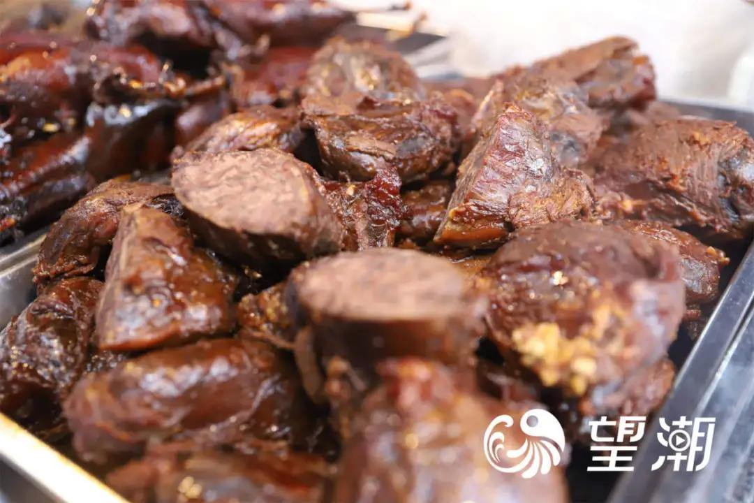 1843148891663286272.webp 图片