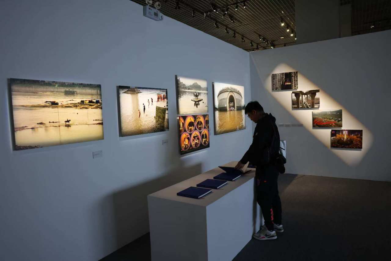 北京国际摄影周2024启幕,5400余幅影像作品亮相北京