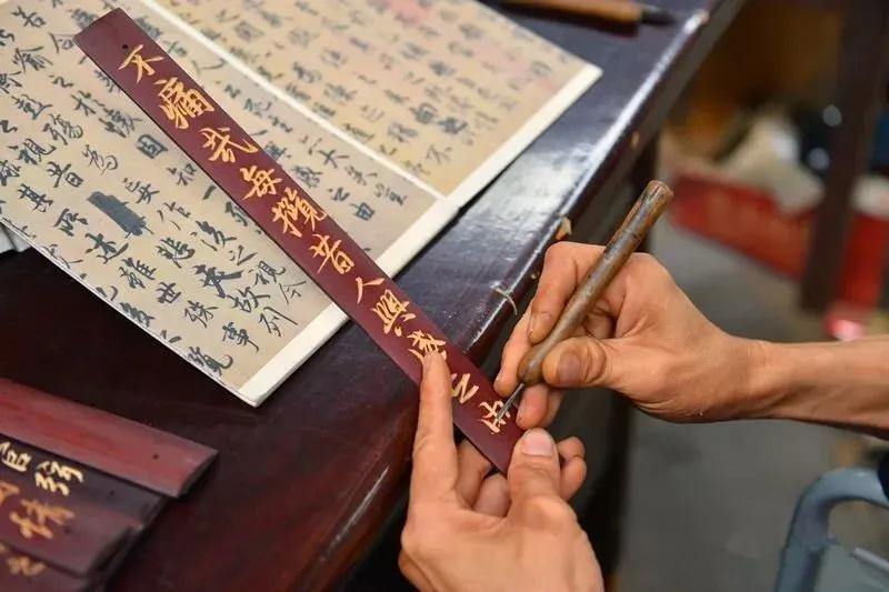 1854107618922881024.webp 图片