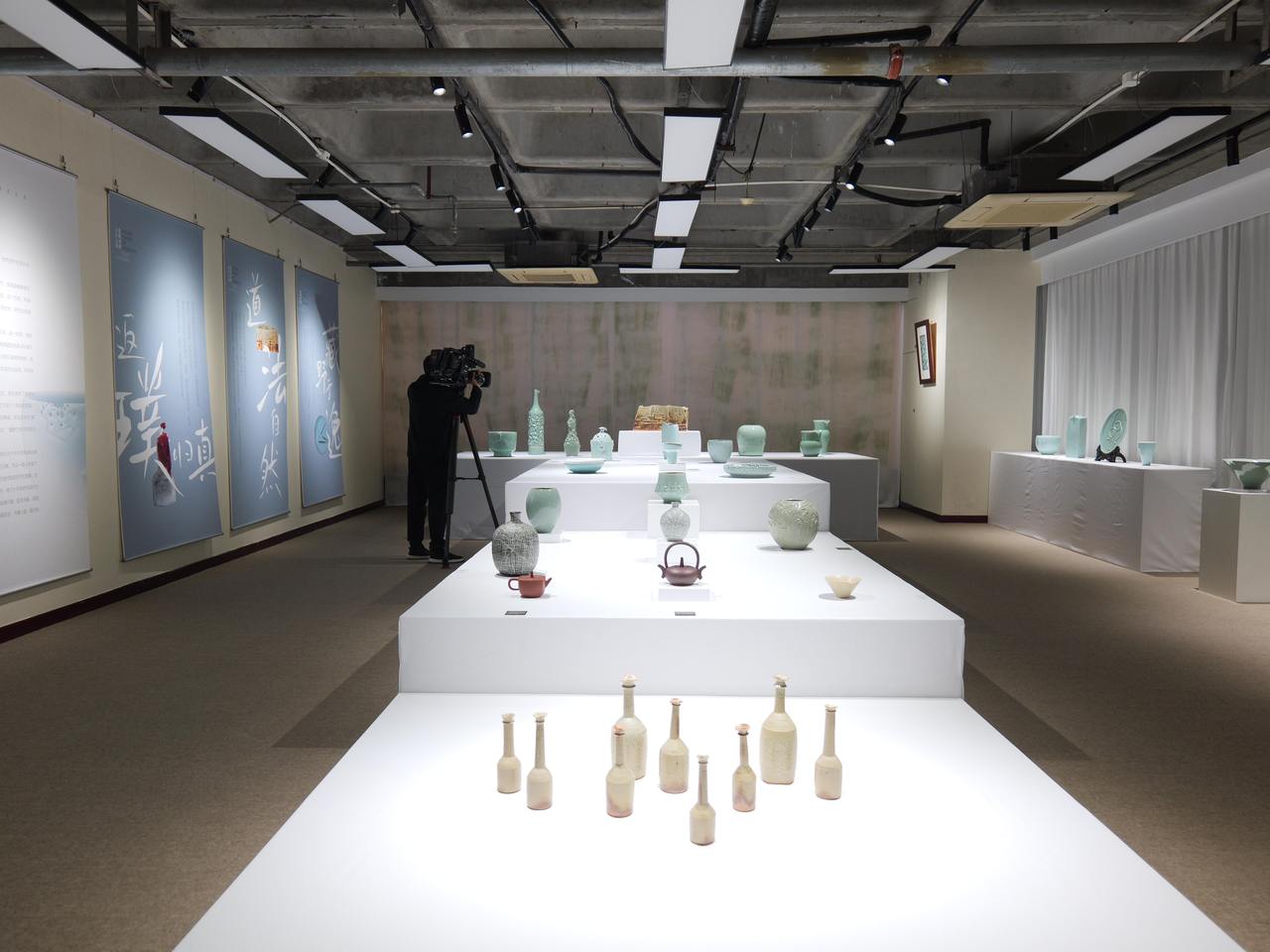 杭州这场艺术展告诉你，“带有马蒂斯影子”的青瓷有多美