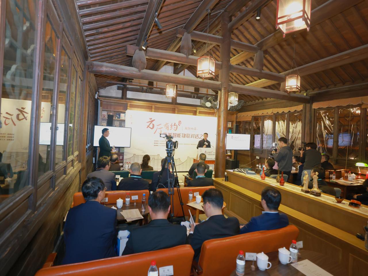 “方厅有约”乌镇咖荟举行 聚焦嘉善智能物联产业发展
