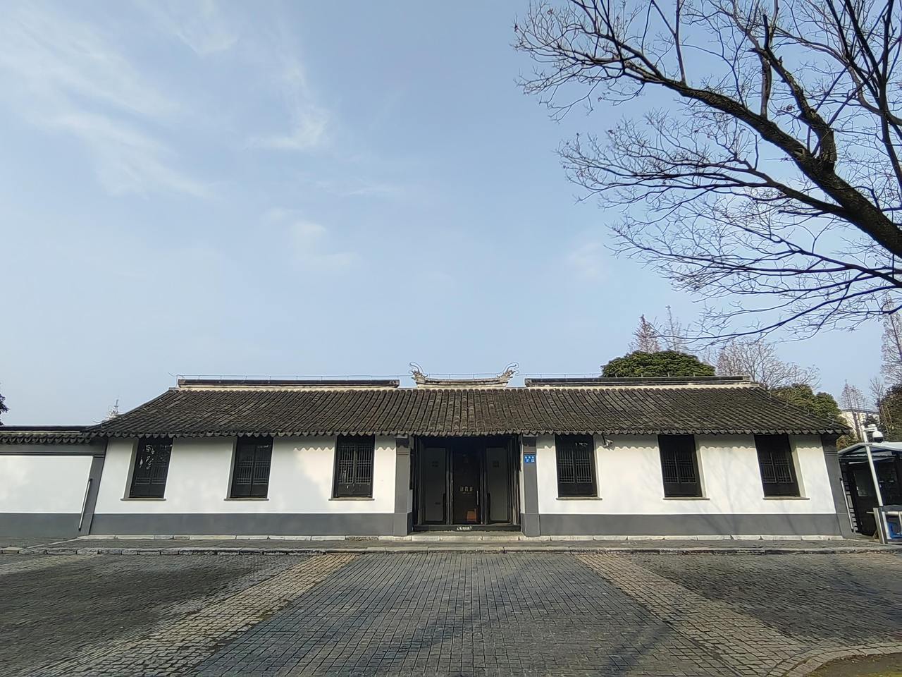 请输入图片描述