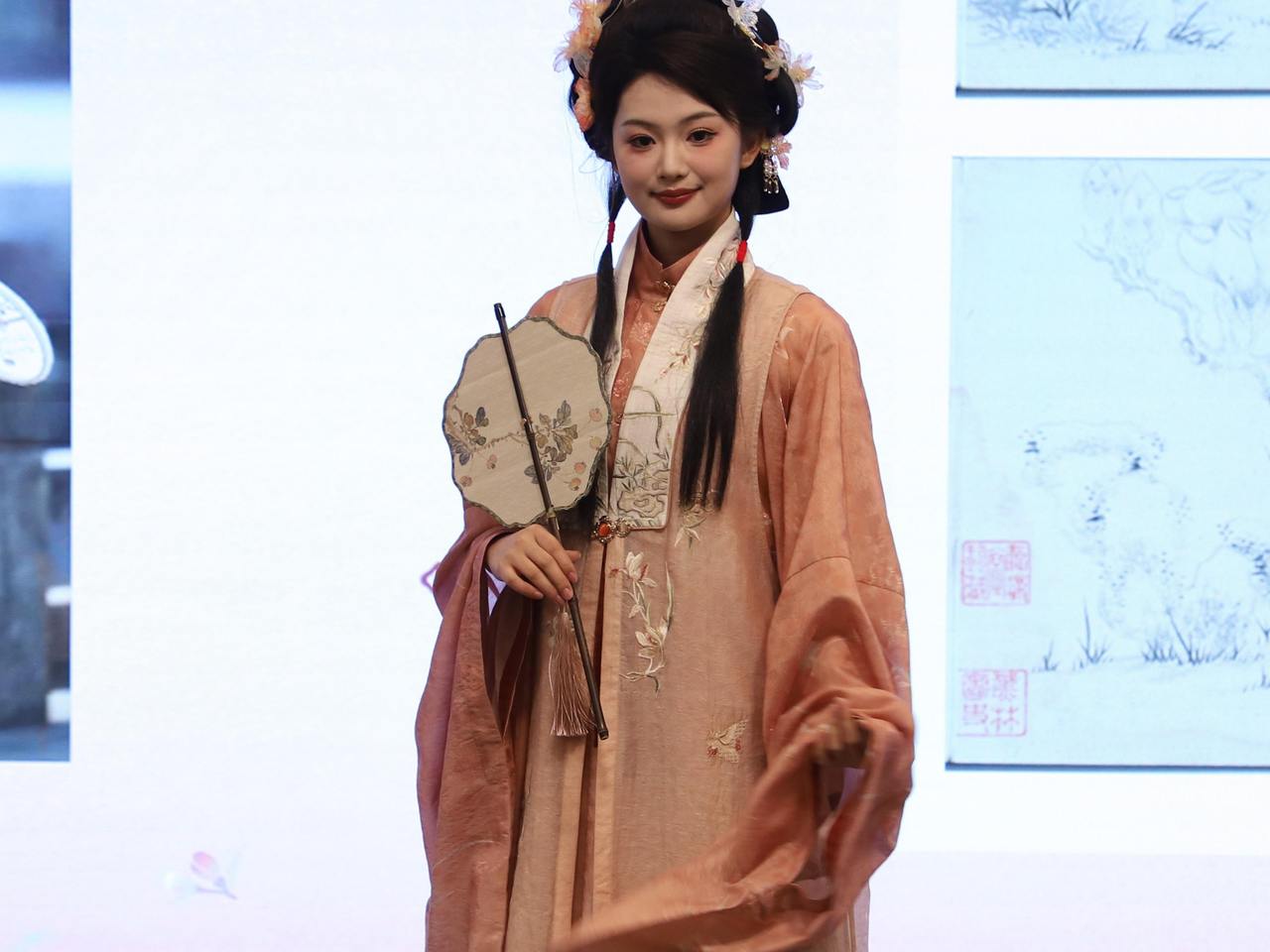 杭博全新推出8套国风汉服,网友点赞都好美呀
