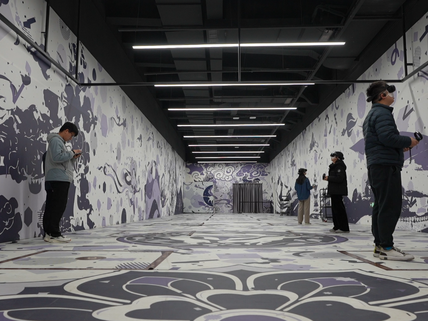 闹市区“触碰”敦煌壁画 敦煌第285窟VR漫游杭州首发
