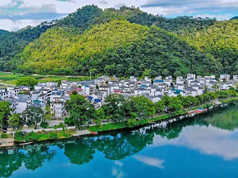 人民日报:“千万工程”绘就宜居宜业和美乡村新图景
