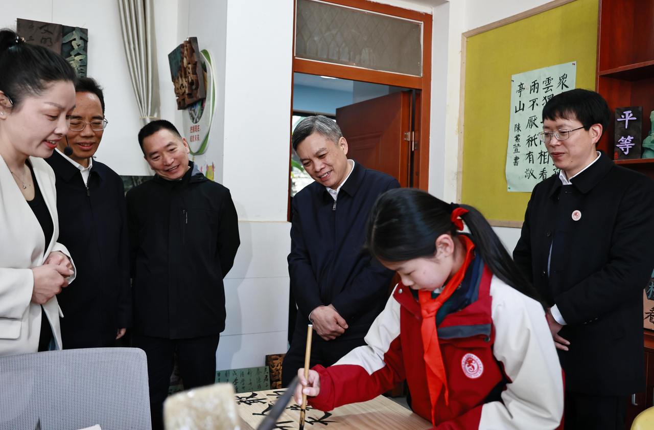 刘捷在丽水宣讲全国两会精神并调研时强调 在高质量发展中努力促进共同富裕取得更为明显的实质性进展