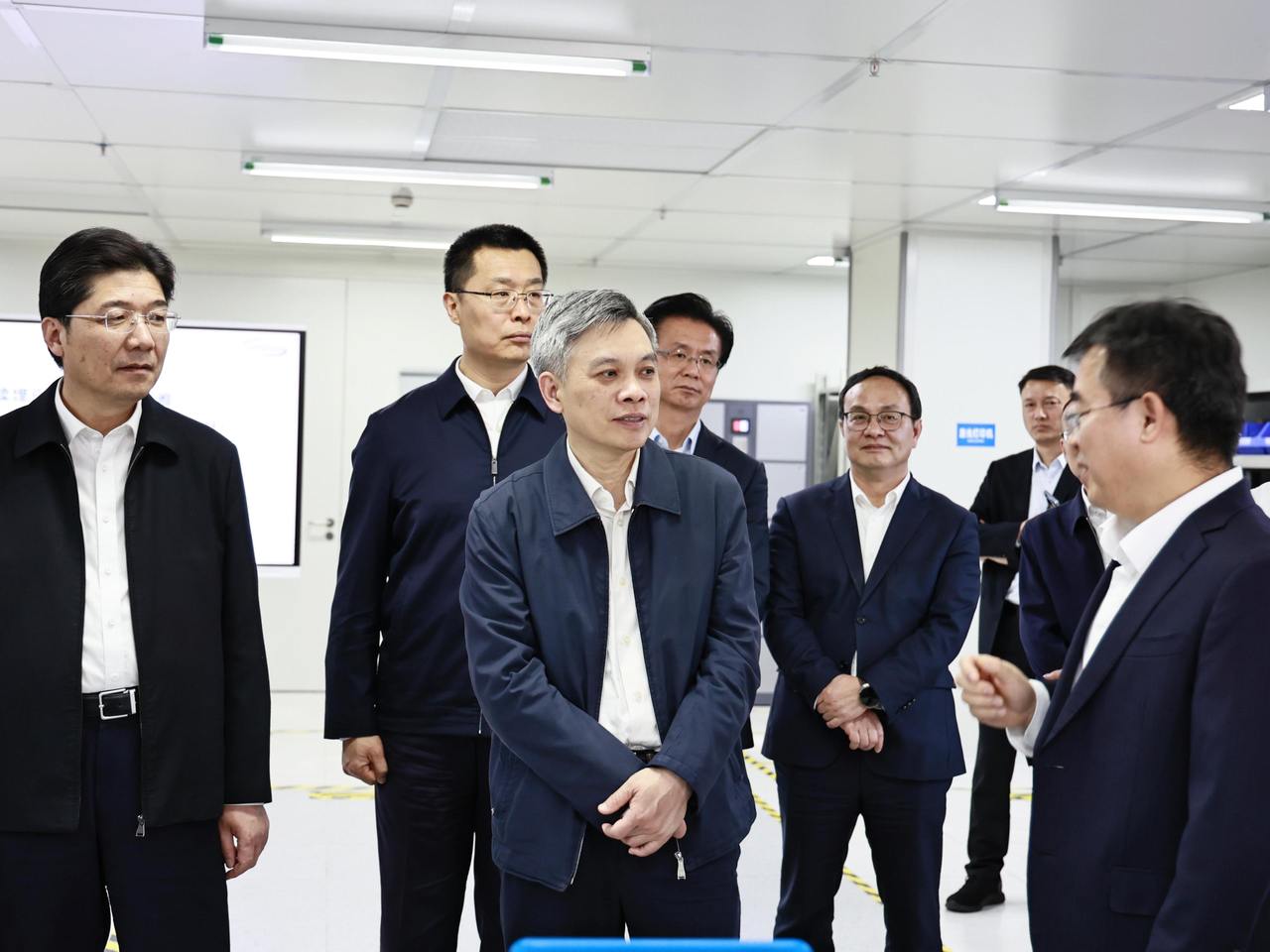 刘捷专题调研人工智能集成电路发展情况：抢抓重大发展机遇 打造具有引领力的人工智能发展高地