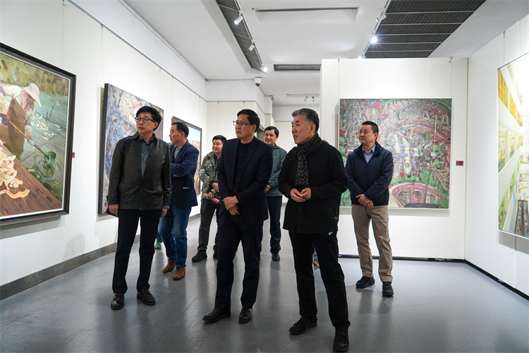 5.展览现场.png