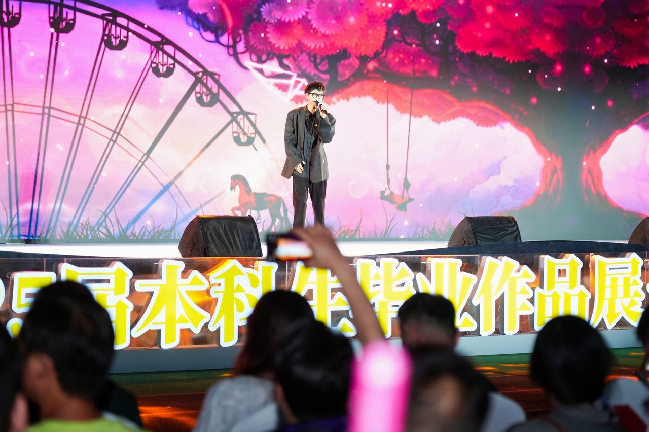 音诗画表演《丹青百年 湖美交响》 (7).jpg
