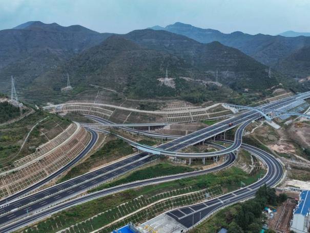 高信公司首获山东省公路施工企业信用评价AA级