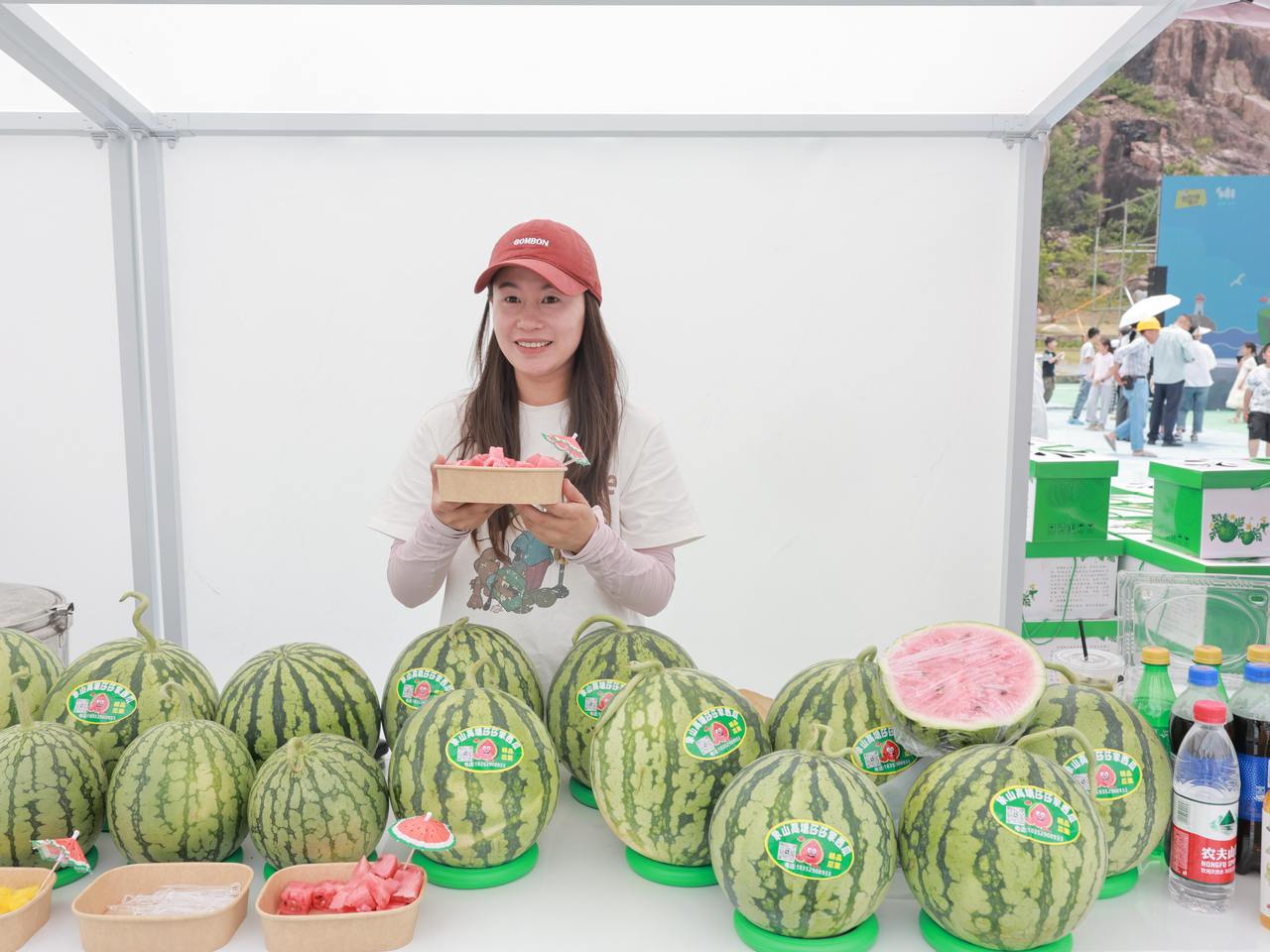 “甜蜜来‘西’,瓜分快乐”,象山高塘岛开启西瓜集市