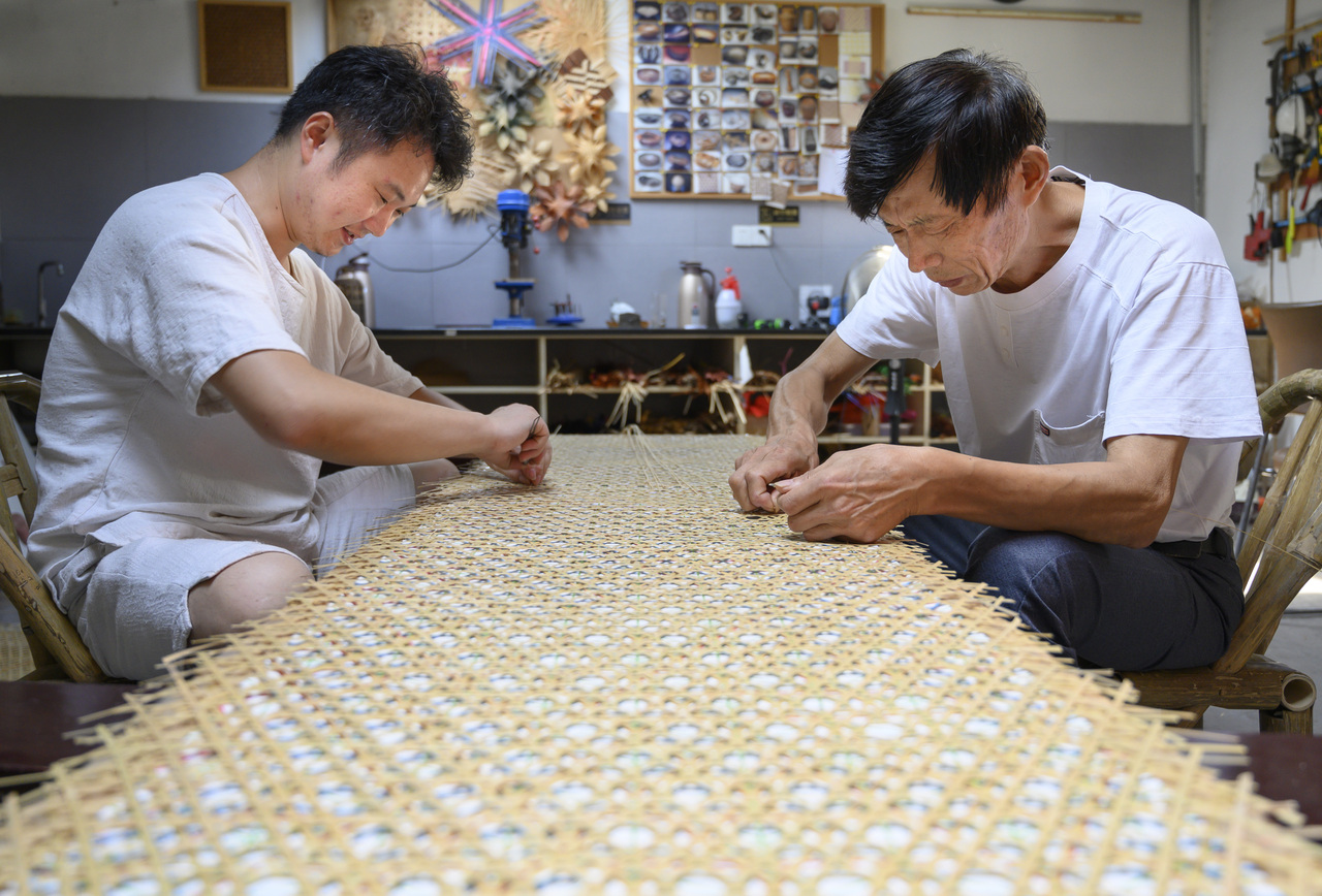潮声丨法国总统点赞的中国竹编作品,来自浙江嘉兴这名85后之手