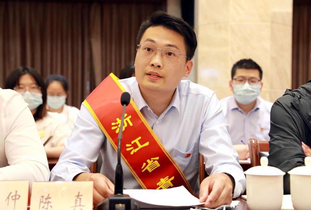 陈真-1.jpg