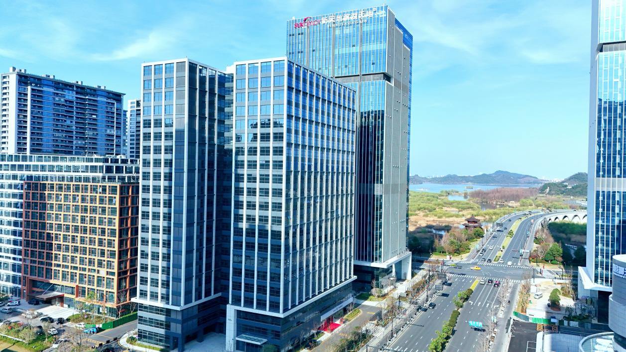 临安商业新格局:滨湖天地购物中心9.30即将繁华启幕