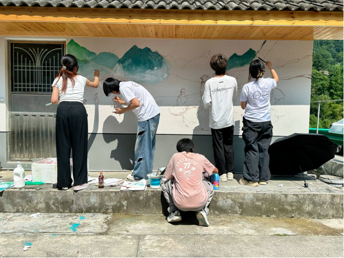 艺润乡野 青春助力——湖北美术学院师生赴宜昌五峰开展“三下乡”社会实践687.png