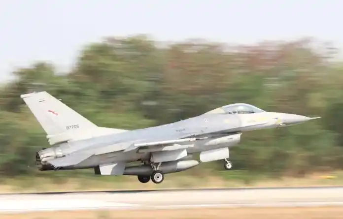 泰国空军F-16战机 图:央视新闻.webp.png