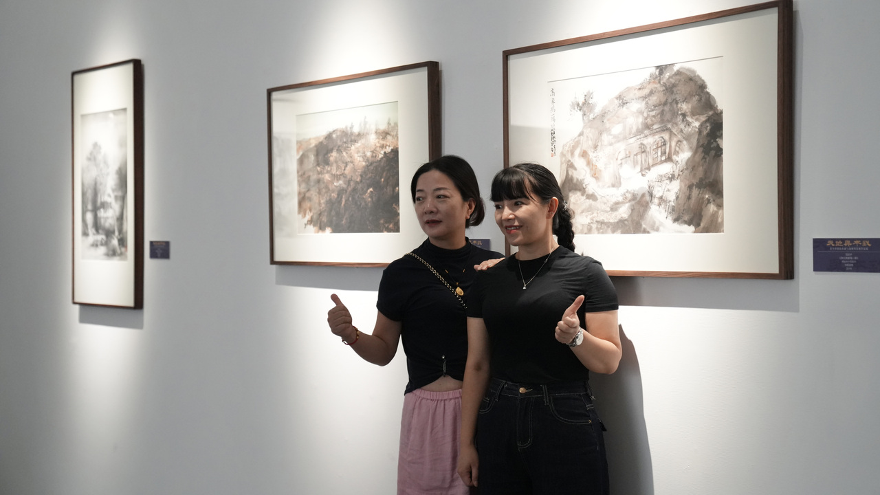 “天地与本我——青年中国山水画与油画风景画作品展”在吴永良美术馆启幕