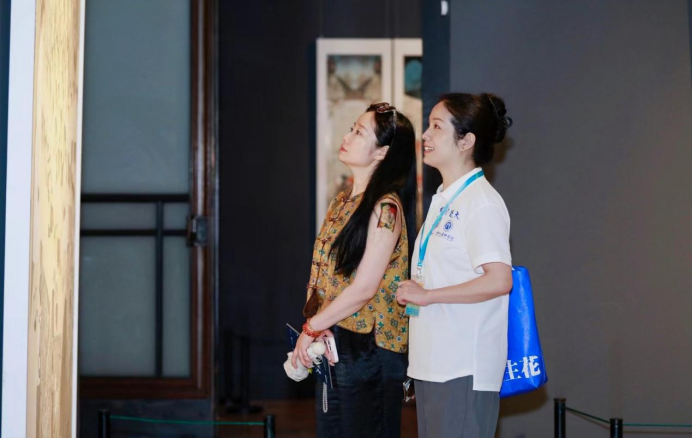 “极目楚天——湖北美术学院中国画与书法作品展”在中国美术馆开幕3993.png