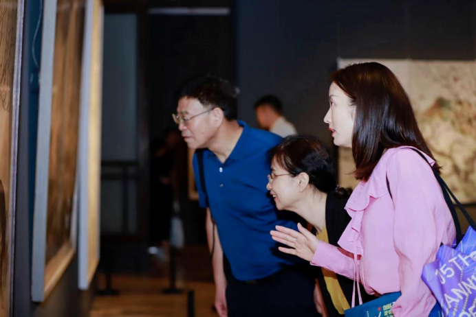 “极目楚天——湖北美术学院中国画与书法作品展”在中国美术馆开幕3996.png