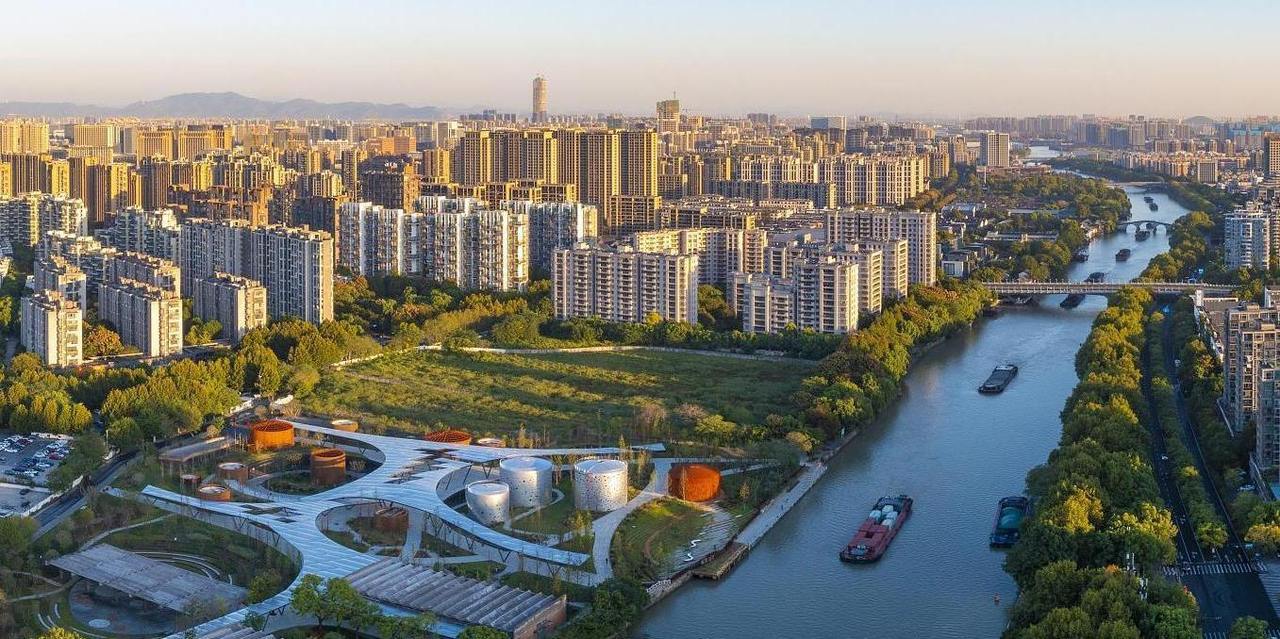 “努力扩大对外文化交流，主动参与国际文化竞争”——习近平总书记在浙江工作期间文化理念与实践·国际传播篇