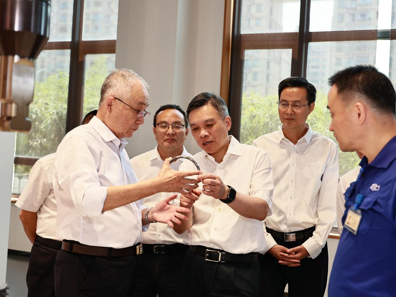 刘捷在嘉兴调研：发挥区位优势 激发创新动能 为深入推进长三角一体化高质量发展贡献更大力量