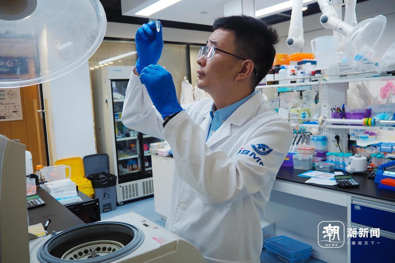 2-1 刘湘圣在实验过程中。潮新闻记者 吴馥梅 摄.JPG