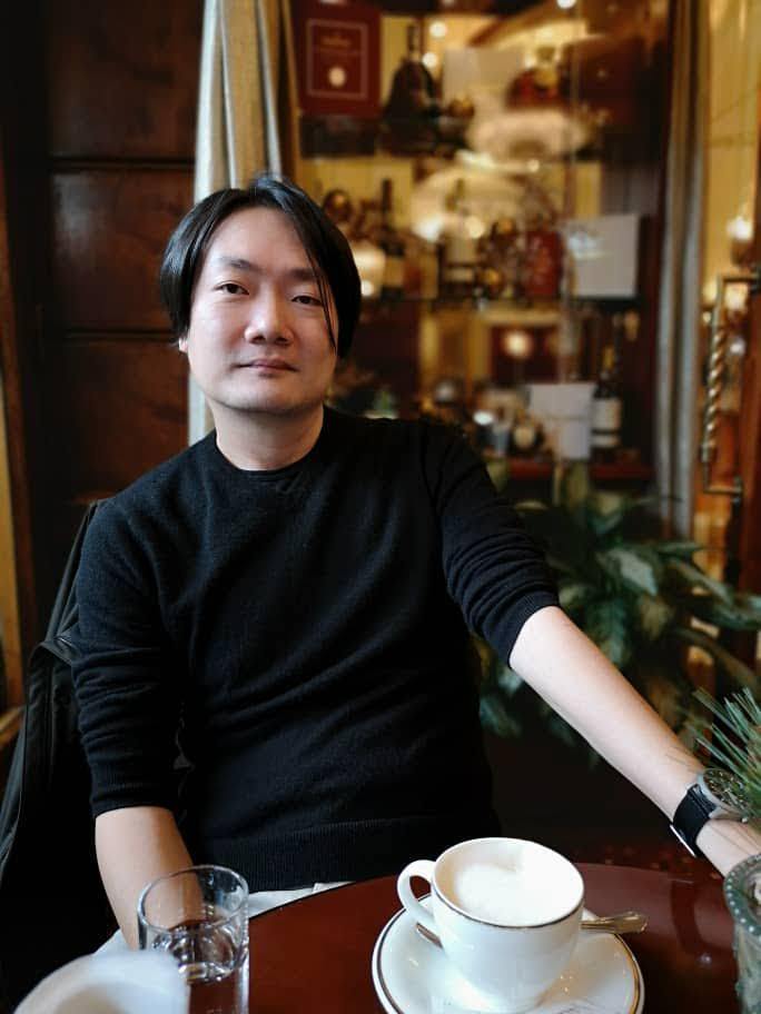 专访丨马华作家龚万辉：写作者就是记忆废墟的“拾荒者”