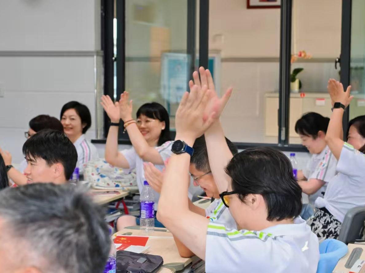 那个让老师骄傲的“调皮”班级!30年同学聚会,还伴有一封来自贵州的感谢信