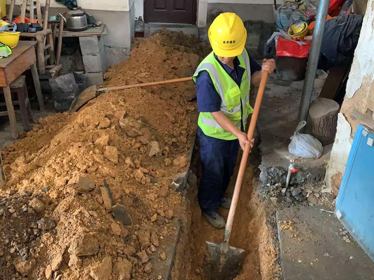 余杭鸬鸟:燃气入户惠民生,管道扩面提质效