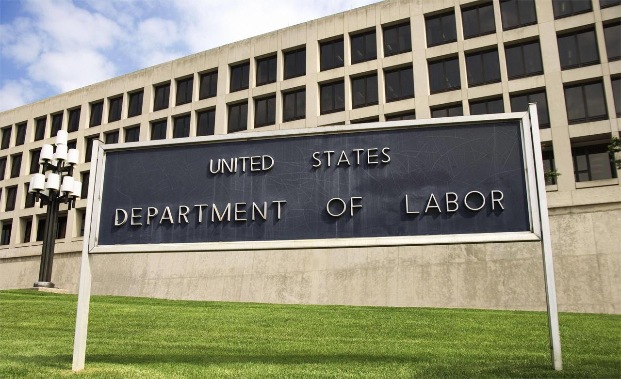 美政府“停摆” 超3万名联邦雇员持续申领失业救济