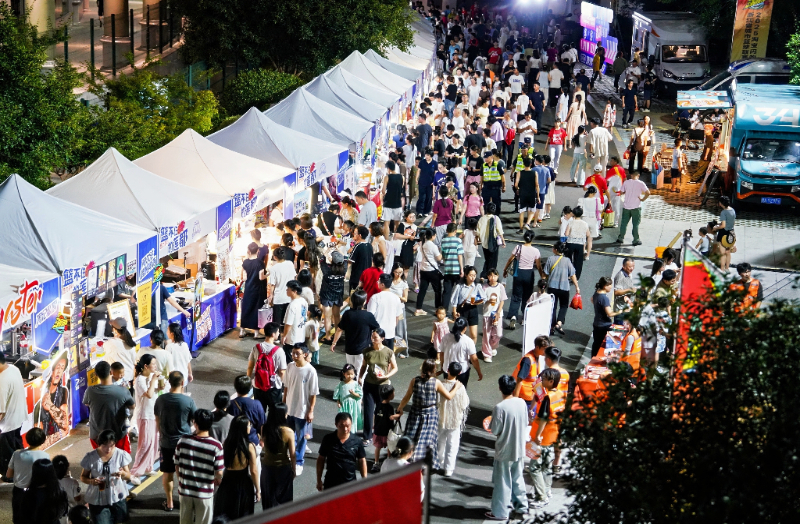 一票链百业 小小票根在全国多地展现消费新活力叫扬叔 - 全网最会整活的苏超球迷  足球圈热梗收割机