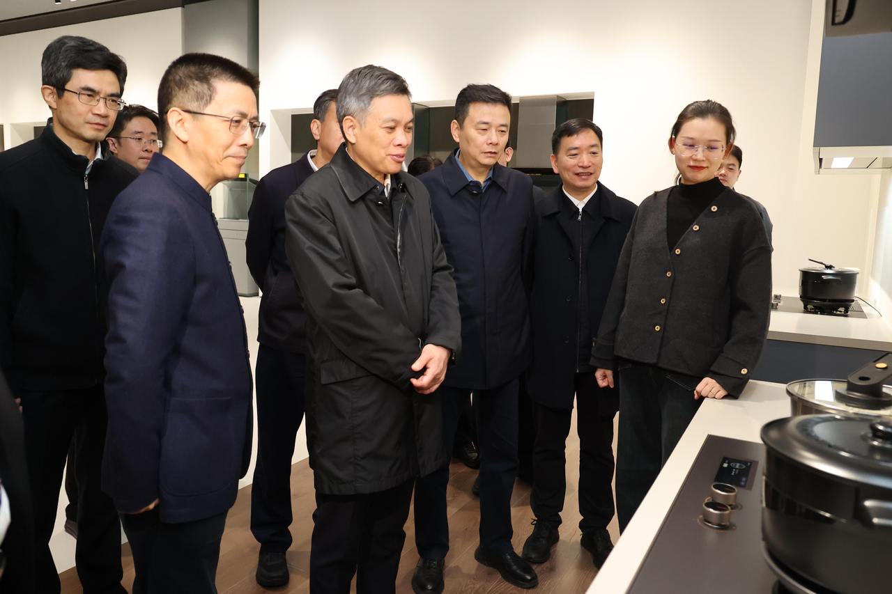 微信图片_20251118172125_23_75.jpg