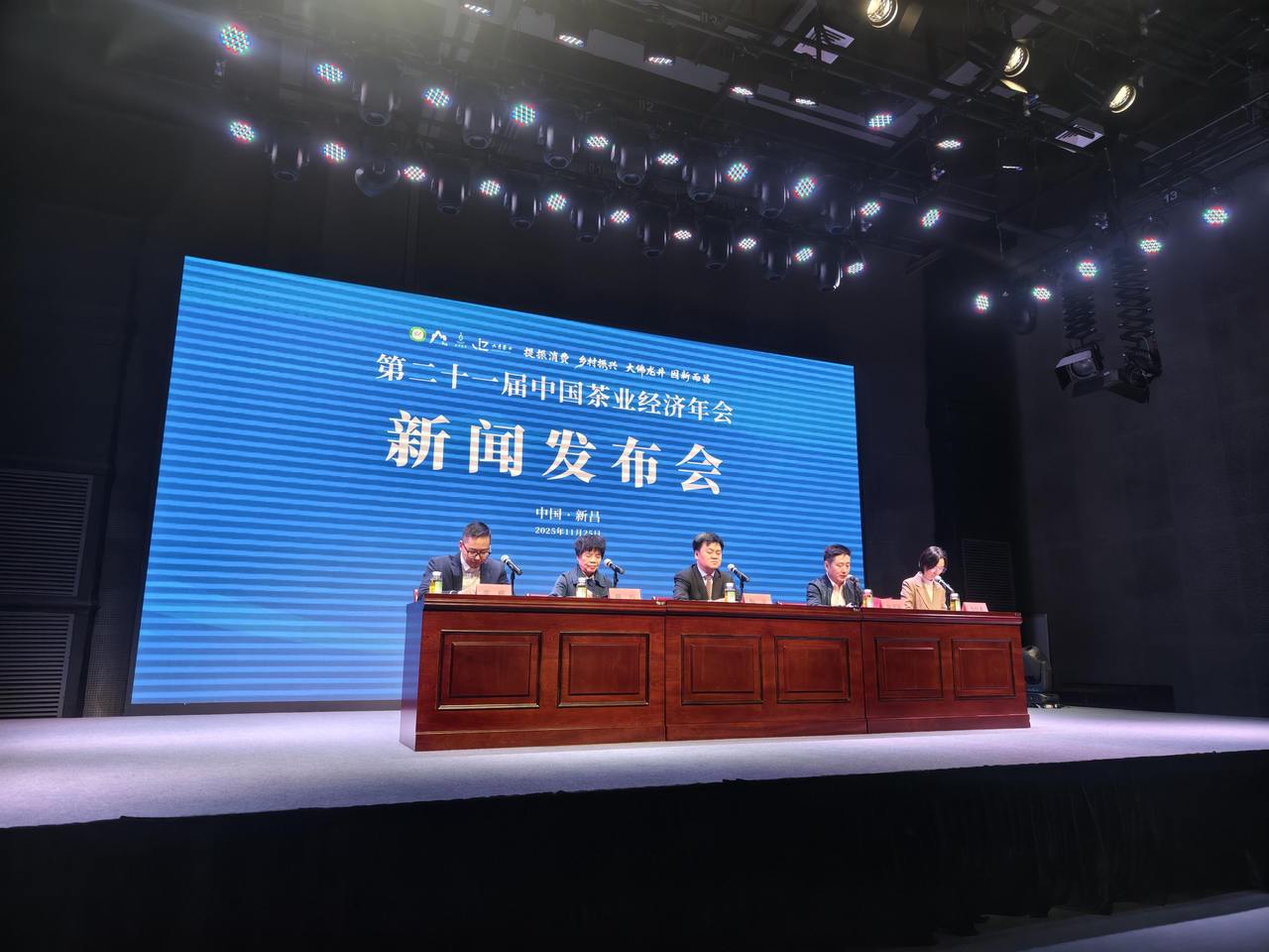 微信图片_20251125201001_570_67.jpg
