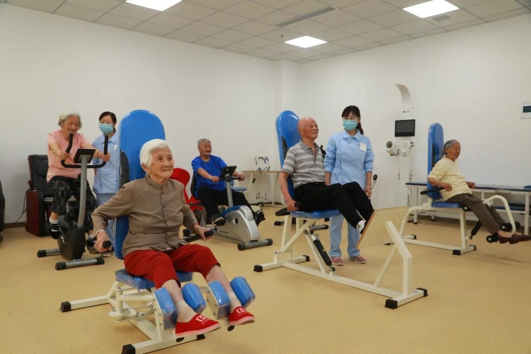 1998392207001759744.jpg 图片