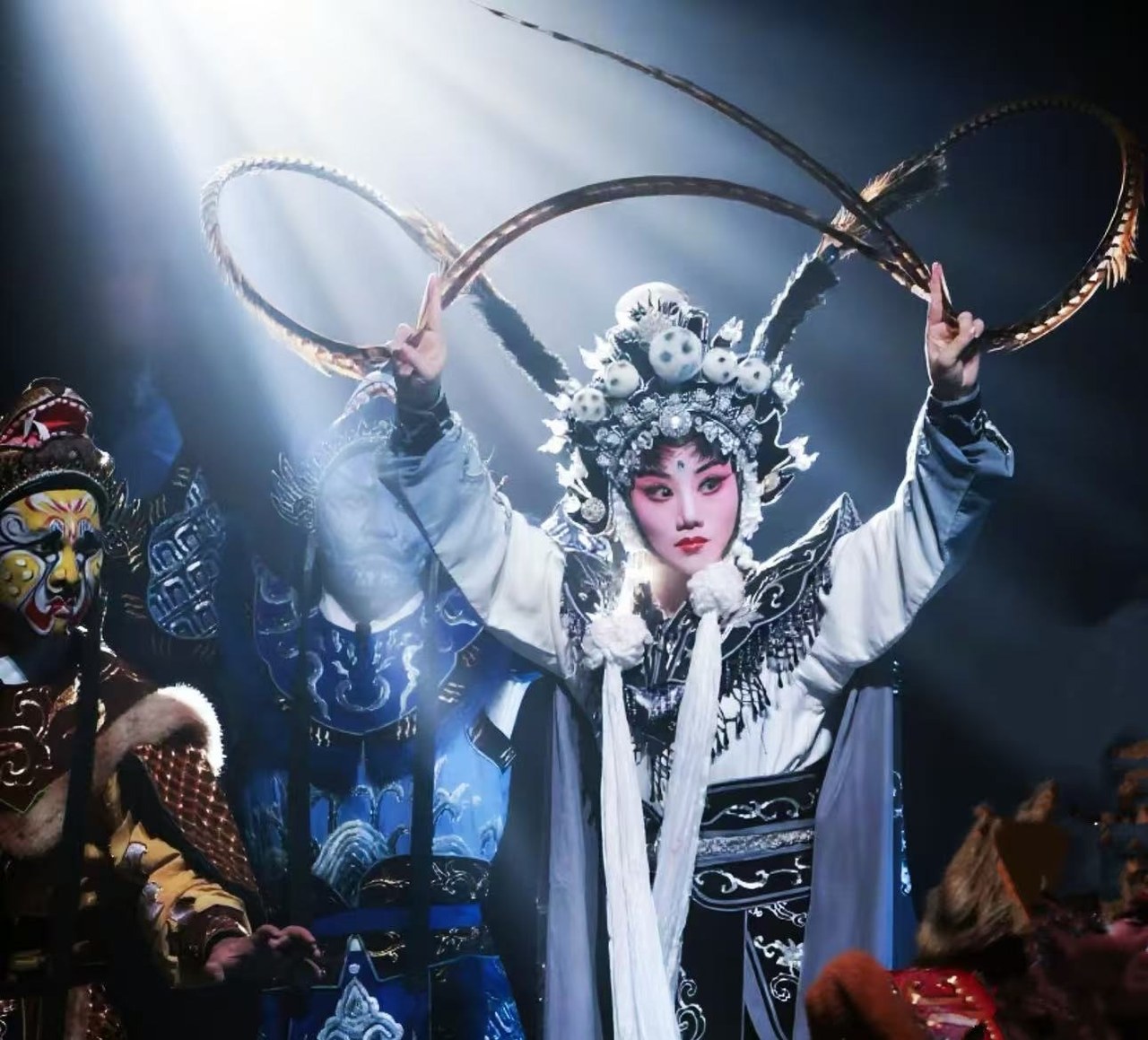 图片[6]-钱塘江丨戏曲创新之光：翁国生与婺剧《三打白骨精》-华闻时空