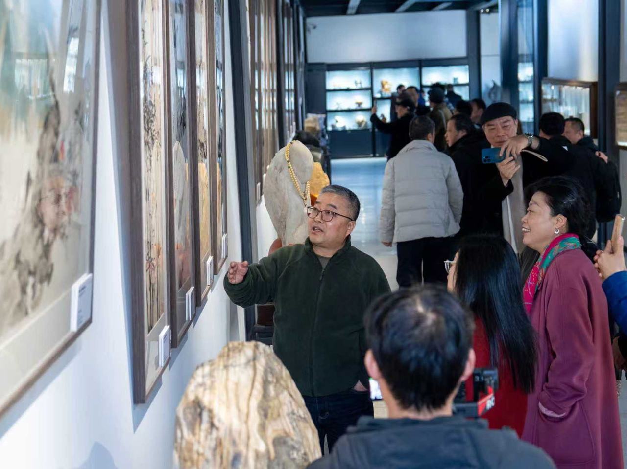 以艺术促乡村振兴 上海浦东中国画迎春展在安吉举办