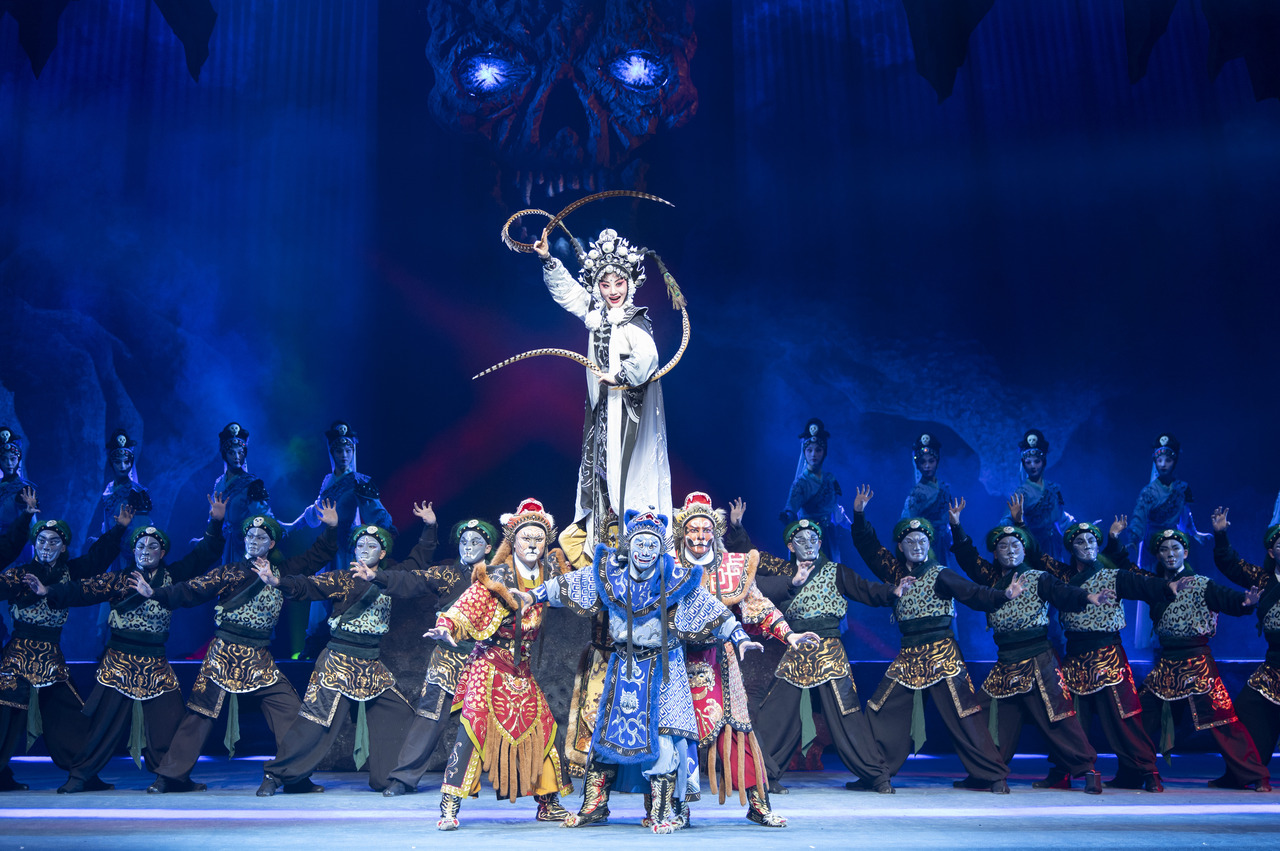 婺剧《三打白骨精》剧照 共享联盟·金华 胡肖飞 摄.jpg