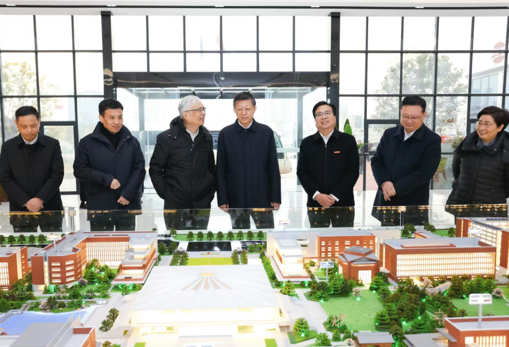 刘非：全力以赴抓项目建设 真情实意为企业服务 确保“十五五”开好局起好步