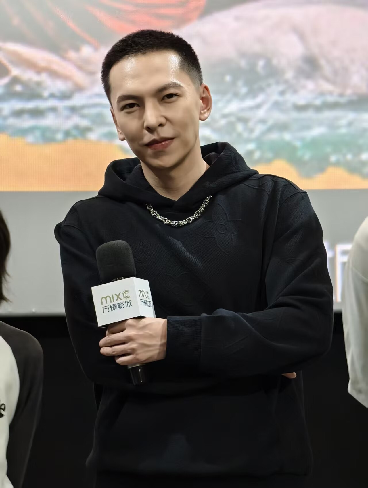 艾伦杨皓宇《爆水管》杭州路演:没想到电影出来这么“癫”