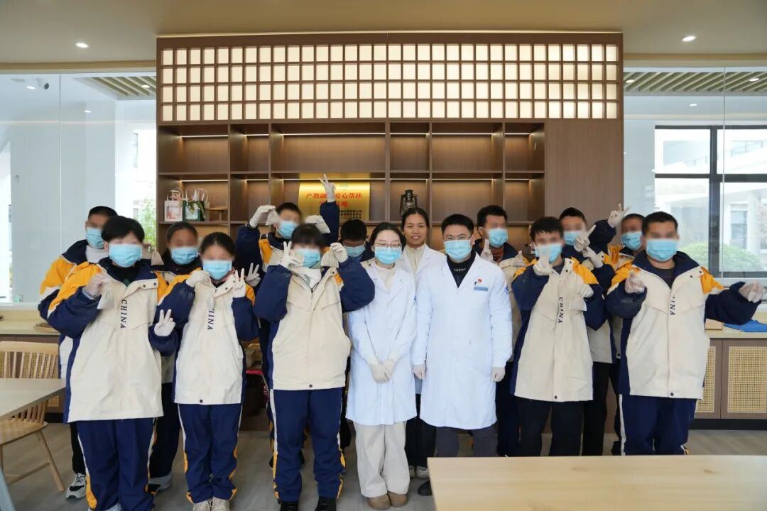天台县中医院与天台县和光实验学校“医教结合”党建联建正式启动