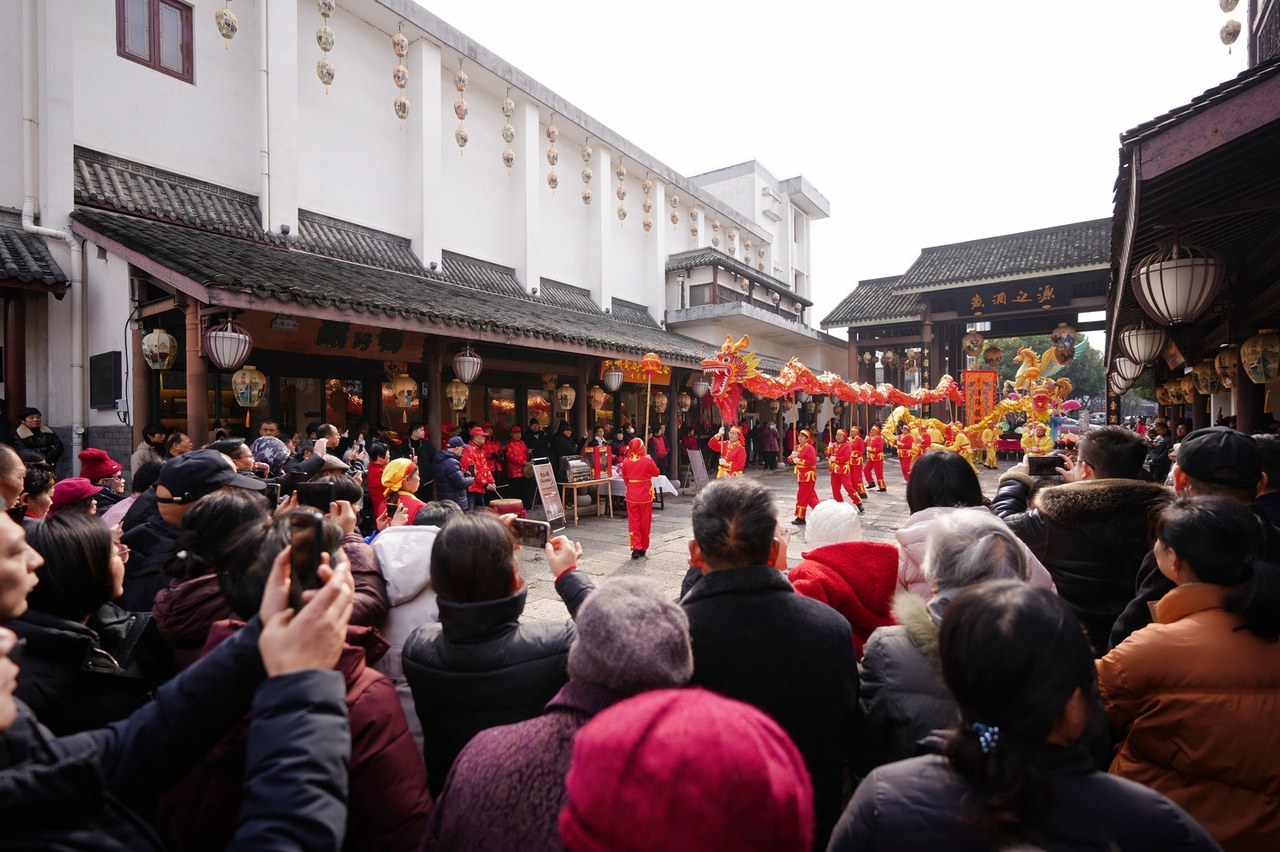 TUO00174-4401145984.jpg