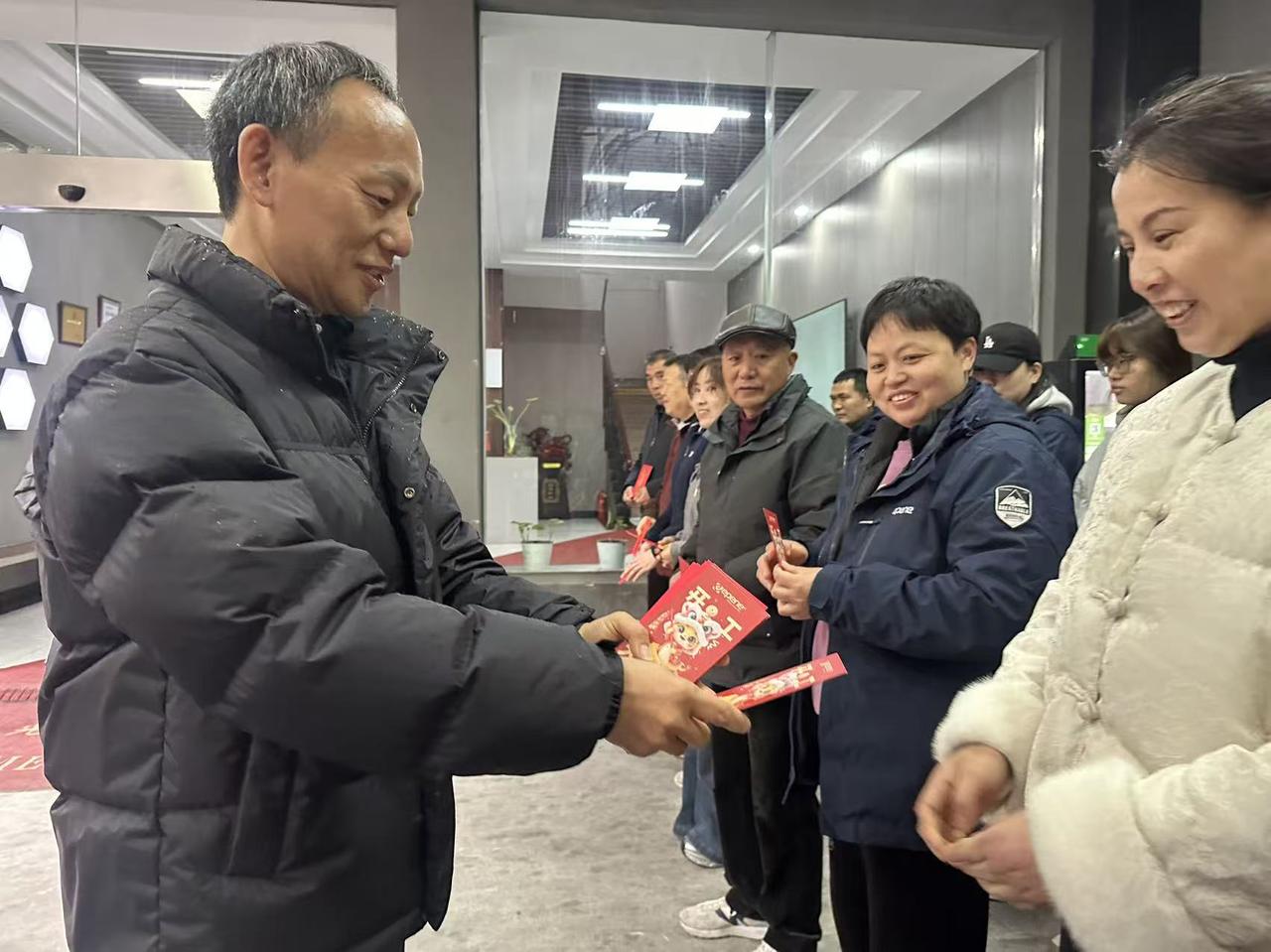 政企合力奋战马年首季“开门红”，北仑新碶八成企业已复工复产