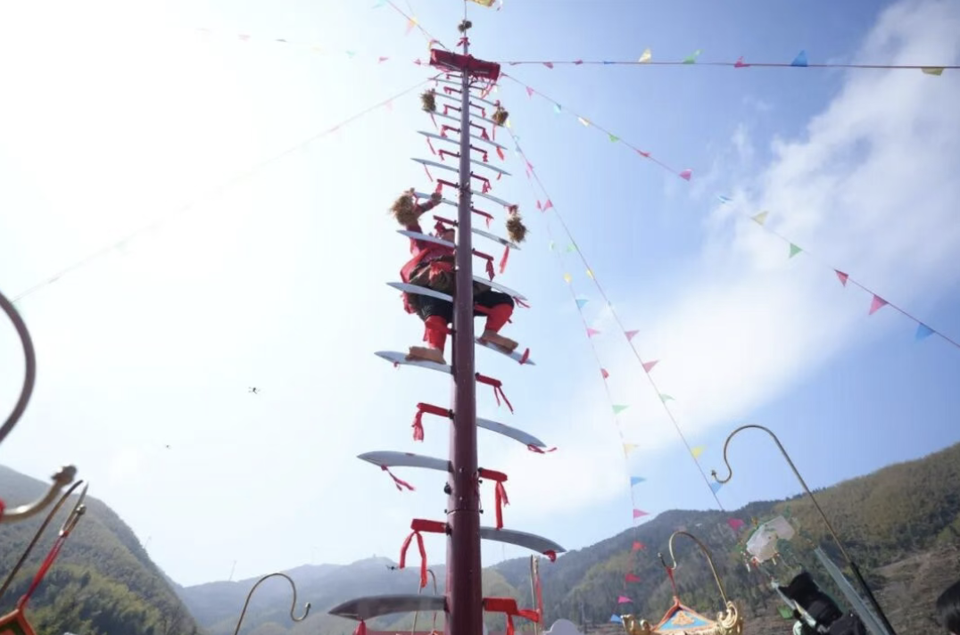 8年年梯田 —— 国风出片,互动纳福.png