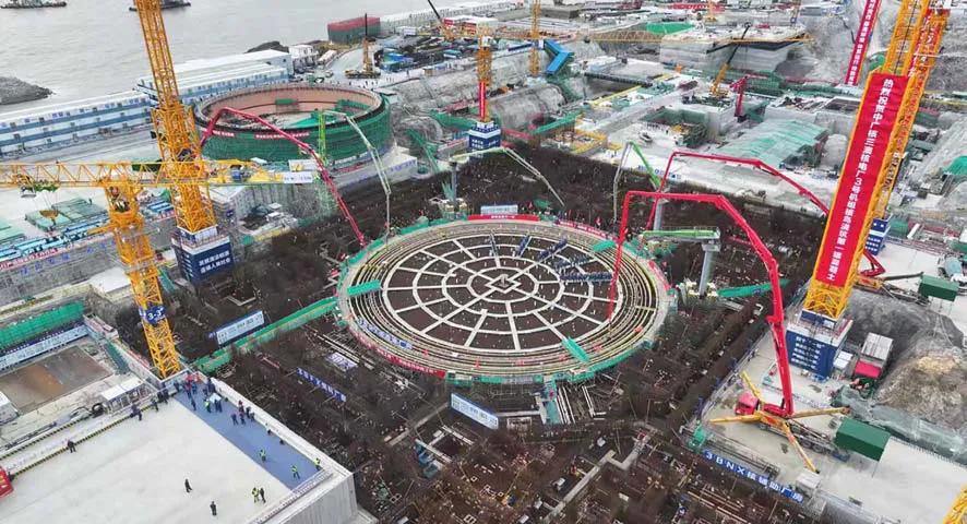 2026935875304083456.webp 图片